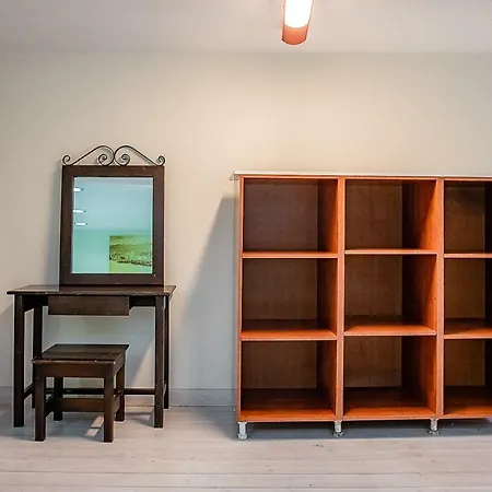 Urban Living City Hostel-Adults Only Gæstehus Zákynthos by